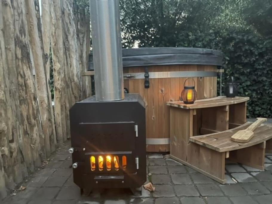 Romantische Loft Met Heerlijke Hottub Eindhoven Eksteriør bilde